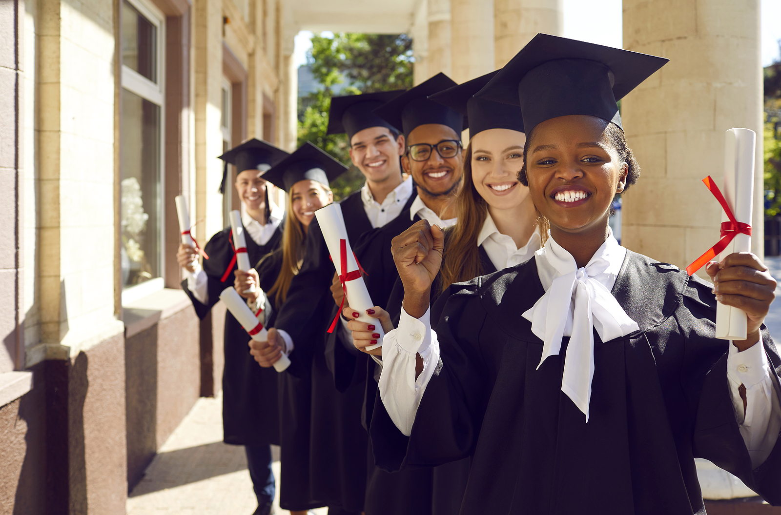 How Education Tax Credits Offer Tax Savings for Eligible Taxpayers